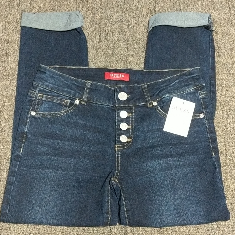 NFSDSC52023 Guess Capri Jeans Size 27 🆕